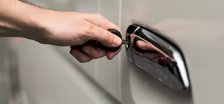 Why Choose Our Auto Locksmith Team in Country Club Hills, IL?