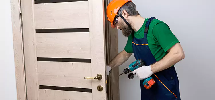 Replace Internal Door Handle with Lock Country Club Hills